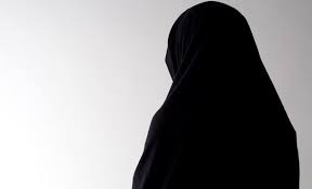 Implementasi Asas Personalitas Keislaman, Bagi Perempuan Harus Berpakaian Muslimah Dalam Tata Tertib Persidangan